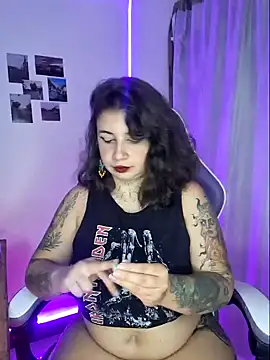 Snapshot of Aria_Bennett21 chatting on January 19, 2:57 am Aria Bennett21 online show from January 19, 2:57 am