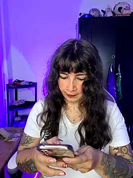 Snapshot of Aria_Bennett21 chatting on September 26, 1:31 am Aria Bennett21 online show from September 26, 1:31 am