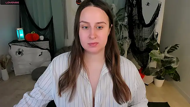 Snapshot of Lattea chatting on October 24, 11:06 am Lattea online show from October 24, 11:06 am