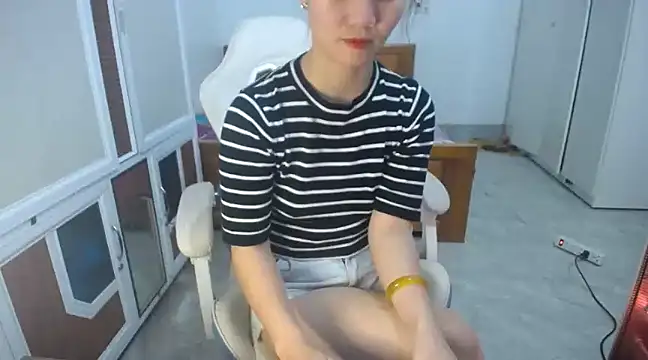 Snapshot of Susu204 chatting on March 8, 2:08 pm Susu204 online show from March 8, 2:08 pm