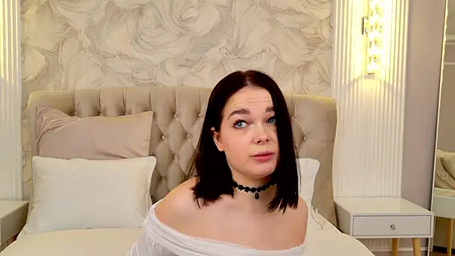 Snapshot of DeniseReese chatting on March 4, 4:49 am DeniseReese online show from March 4, 4:49 am