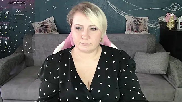 CuteHanna online show from December 23, 10:24 am