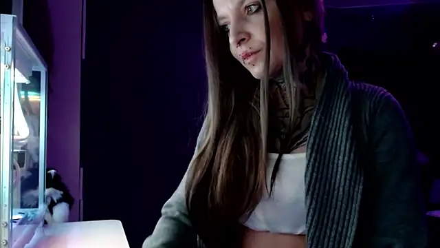 Snapshot of InesGold chatting on January 17, 4:15 pm InesGold online show from January 17, 4:15 pm