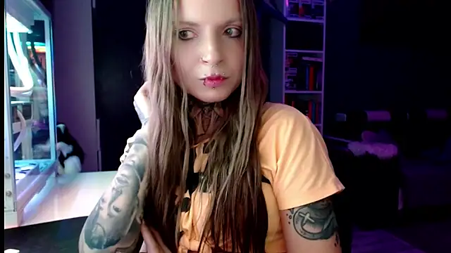 Snapshot of InesGold chatting on March 14, 7:12 pm InesGold online show from March 14, 7:12 pm