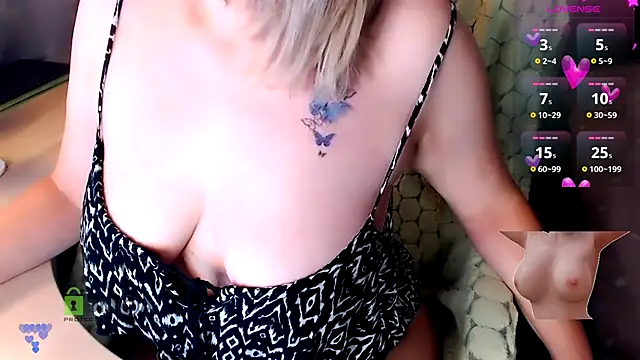 Snapshot of _-Luna-_ chatting on September 15, 12:38 pm -Luna- online show from September 15, 12:38 pm