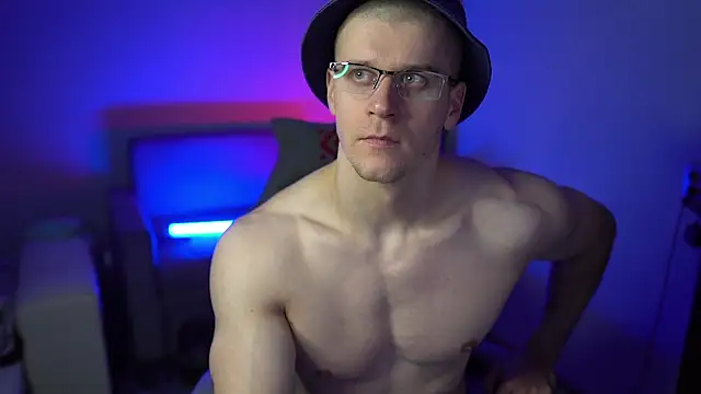 Bruno Banani online show from September 10, 8:20 pm