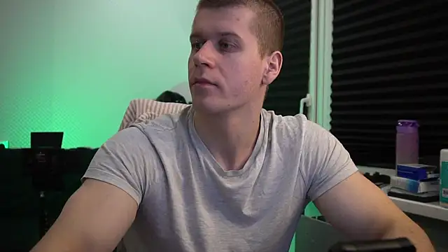 Bruno Banani online show from September 28, 4:23 pm