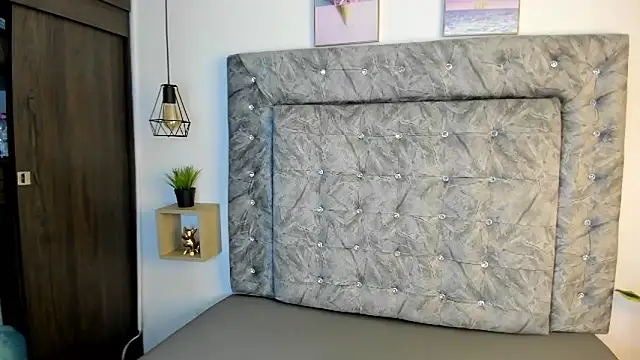 Snapshot of sweet_abby1 chatting on October 7, 12:13 pm sweet abby1 online show from October 7, 12:13 pm