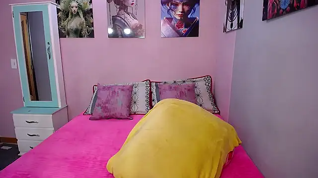 LolaRouse online show from February 19, 6:21 pm