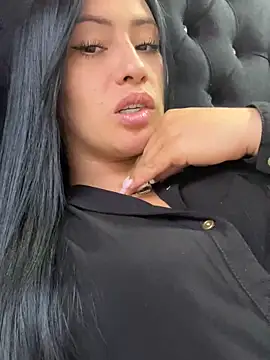Sara luna  online show from June 6, 5:17 pm