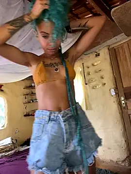 Snapshot of sammoura01 chatting on November 23, 4:18 pm sammoura01 online show from November 23, 4:18 pm