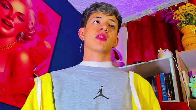 GabyThoms online show from March 6, 3:57 am