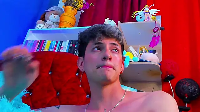 GabyThoms online show from March 13, 11:59 pm