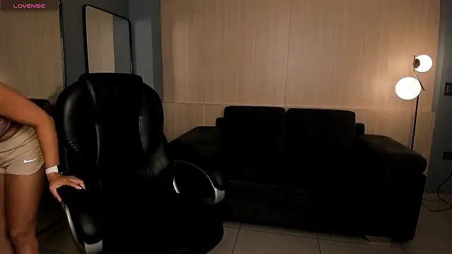 Snapshot of AbbyDalton chatting on July 29, 7:34 pm AbbyDalton online show from July 29, 7:34 pm