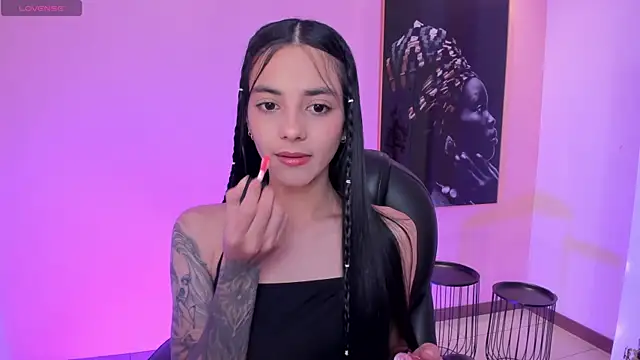 Snapshot of HannahJamesX chatting on September 20, 6:53 pm HannahJamesX online show from September 20, 6:53 pm