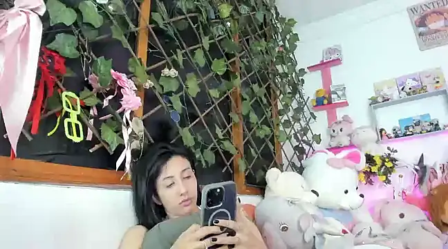 LunaDeCristall online show from February 22, 10:52 pm