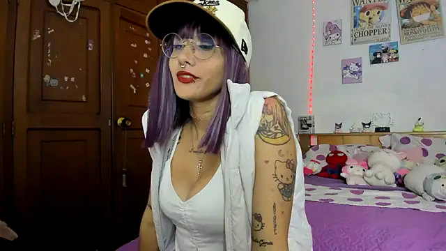 LunaDeCristall online show from October 9, 7:06 am