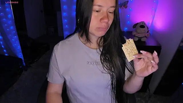 Snapshot of milysauria1 chatting on September 16, 9:21 am milysauria1 online show from September 16, 9:21 am