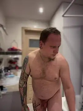 PierreNaked89 online show from December 17, 7:26 pm