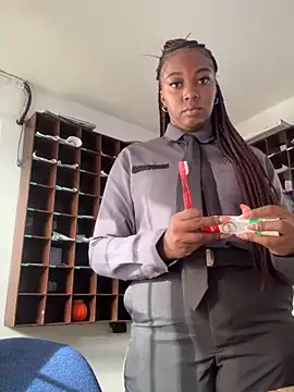 Snapshot of CiaraEbony chatting on May 23, 12:53 pm CiaraEbony online show from May 23, 12:53 pm