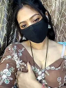 Snapshot of Monalisha_G chatting on April 5, 9:06 am Monalisha G online show from April 5, 9:06 am