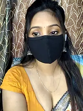 Snapshot of Monalisha_G chatting on April 9, 9:36 am Monalisha G online show from April 9, 9:36 am