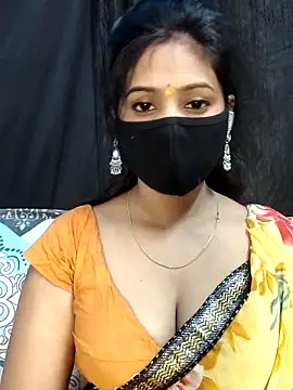 Snapshot of Monalisha_G chatting on April 13, 8:31 am Monalisha G online show from April 13, 8:31 am