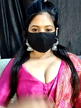 Snapshot of Monalisha_G chatting on April 19, 10:25 am Monalisha G online show from April 19, 10:25 am