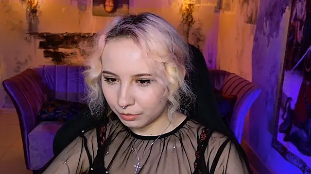 Snapshot of JasmineMilko chatting on March 14, 8:10 am JasmineMilko online show from March 14, 8:10 am