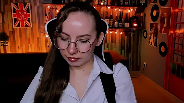 JasmineMilko online show from June 3, 5:10 am