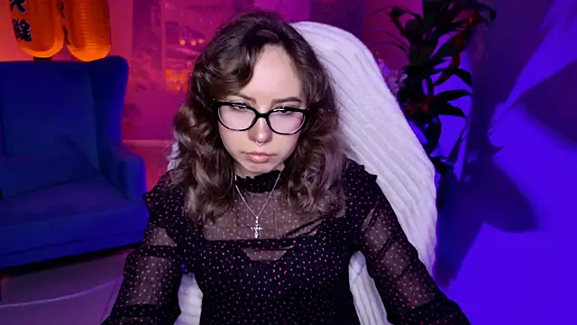 JasmineMilko online show from June 11, 5:05 am