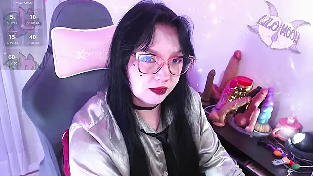 LiloMoon69 online show from April 29, 12:48 am