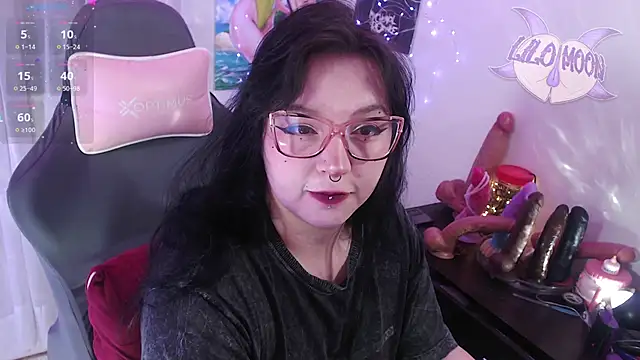 LiloMoon69 online show from June 7, 7:12 am