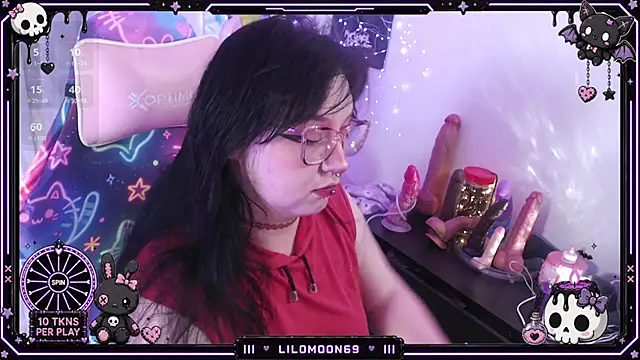 LiloMoon69 online show from June 14, 8:27 am