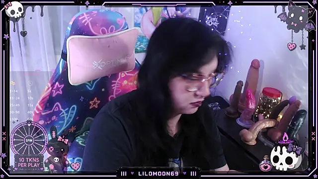 Snapshot of LiloMoon69 chatting on June 21, 7:55 am LiloMoon69 online show from June 21, 7:55 am