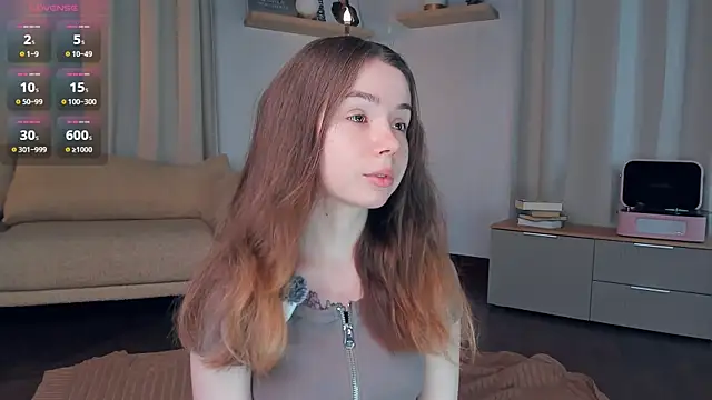 Snapshot of DominikaElis chatting on May 8, 8:03 pm DominikaElis online show from May 8, 8:03 pm