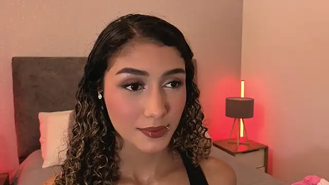 Daddysgirl1  online show from July 22, 10:23 pm