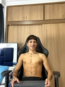  CamiloBass online show from January 13, 1:44 am