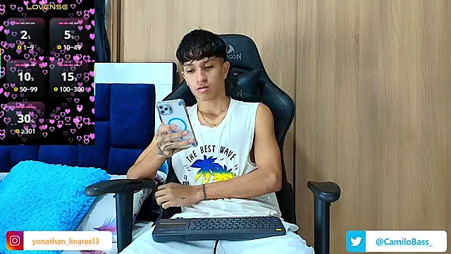  CamiloBass online show from February 15, 7:10 pm