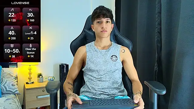  CamiloBass online show from June 19, 12:37 am