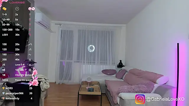 Snapshot of GabrielaLove_ chatting on February 19, 11:57 pm GabrielaLove online show from February 19, 11:57 pm