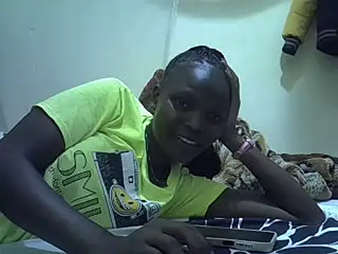 Snapshot of pretty_vivy chatting on December 1, 5:24 pm pretty vivy online show from December 1, 5:24 pm