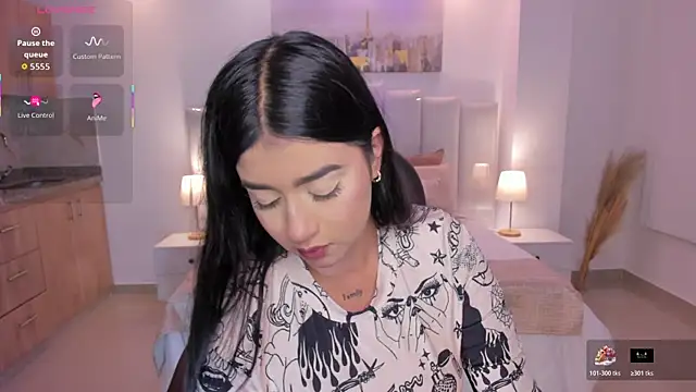Snapshot of amelie_jhons chatting on May 10, 1:55 am amelie jhons online show from May 10, 1:55 am