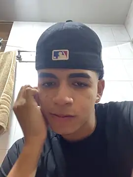 JoanG10 online show from April 18, 4:22 pm