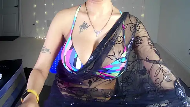 Snapshot of roma_indobong_temptress chatting on June 10, 6:18 pm roma indobong temptress online show from June 10, 6:18 pm