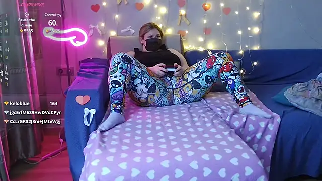 MilaaMilaa online show from February 10, 9:47 am