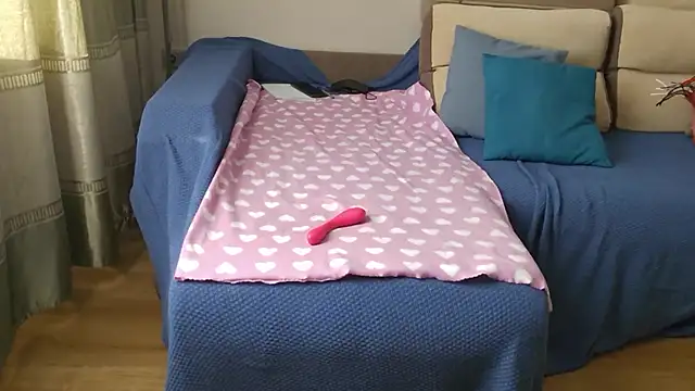 MilaaMilaa online show from February 26, 3:21 am