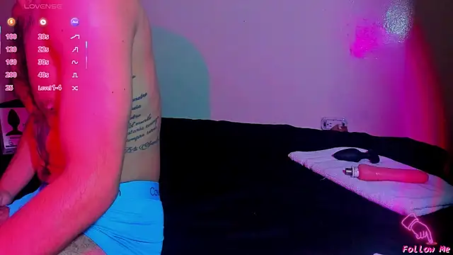 Piggy Eddy online show from April 28, 11:48 am