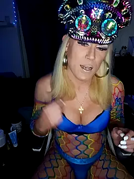 Snapshot of Connie_Pepper chatting on January 25, 2:26 am Connie Pepper online show from January 25, 2:26 am