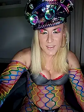 Snapshot of Connie_Pepper chatting on February 23, 1:24 am Connie Pepper online show from February 23, 1:24 am